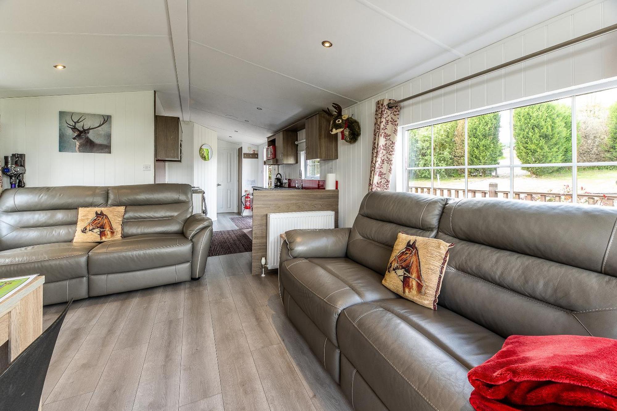Fairview Farm Holiday Accommodation 14 Luxury Lodges, Cabins, Dog Friendly, Suitable For Couples, Families And Groups, Wedding Guests , Corporate Events, Sleeps 2-65 Guests In Ravenshead, Nottingham Near Sherwood Forest, Set In 88 Acres Exteriér fotografie