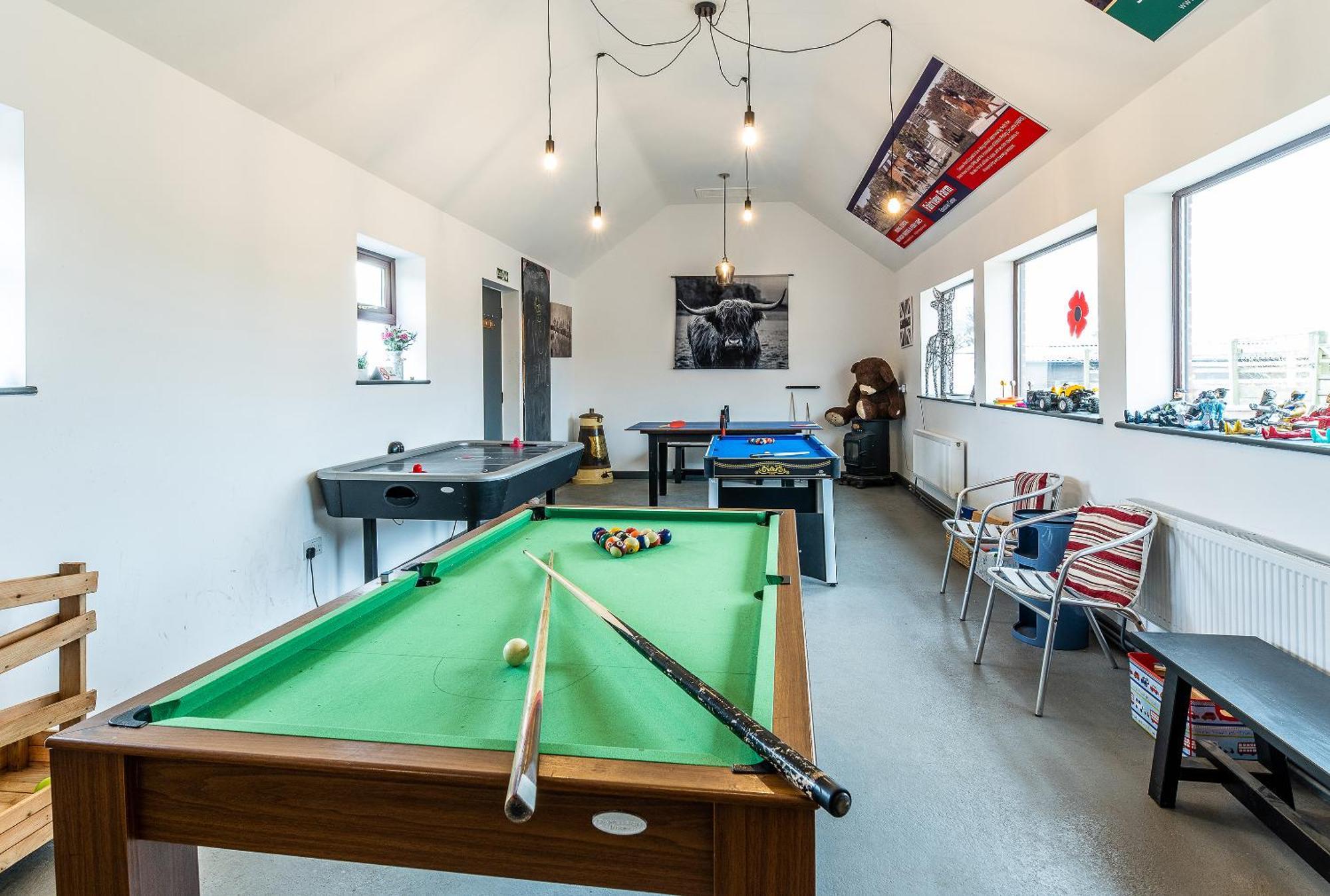 Fairview Farm Holiday Accommodation 14 Luxury Lodges, Cabins, Dog Friendly, Suitable For Couples, Families And Groups, Wedding Guests , Corporate Events, Sleeps 2-65 Guests In Ravenshead, Nottingham Near Sherwood Forest, Set In 88 Acres Exteriér fotografie